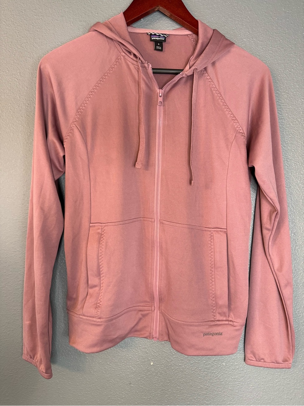 Patagonia Pink Full Zip Lightweight Hoodie Jacket